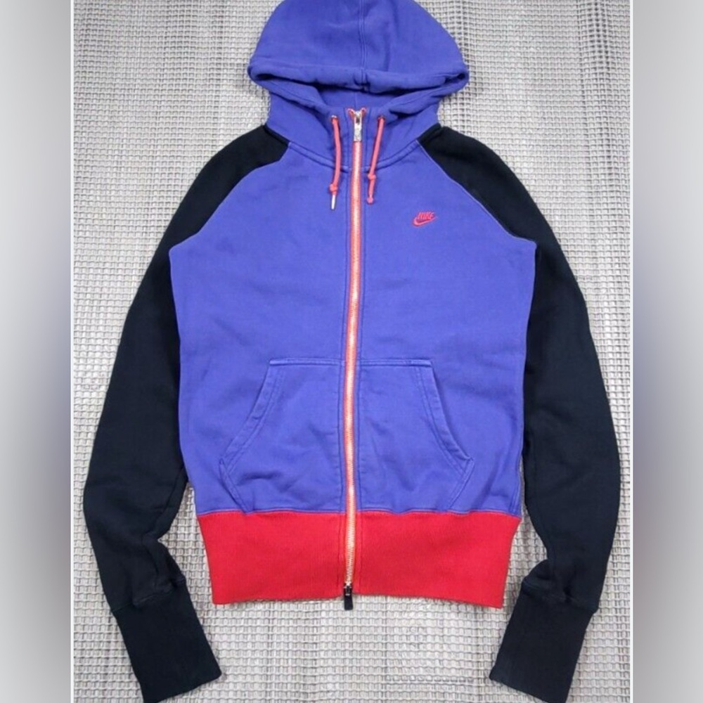 Nike Women Zip-Up Sweater in Purple and Red